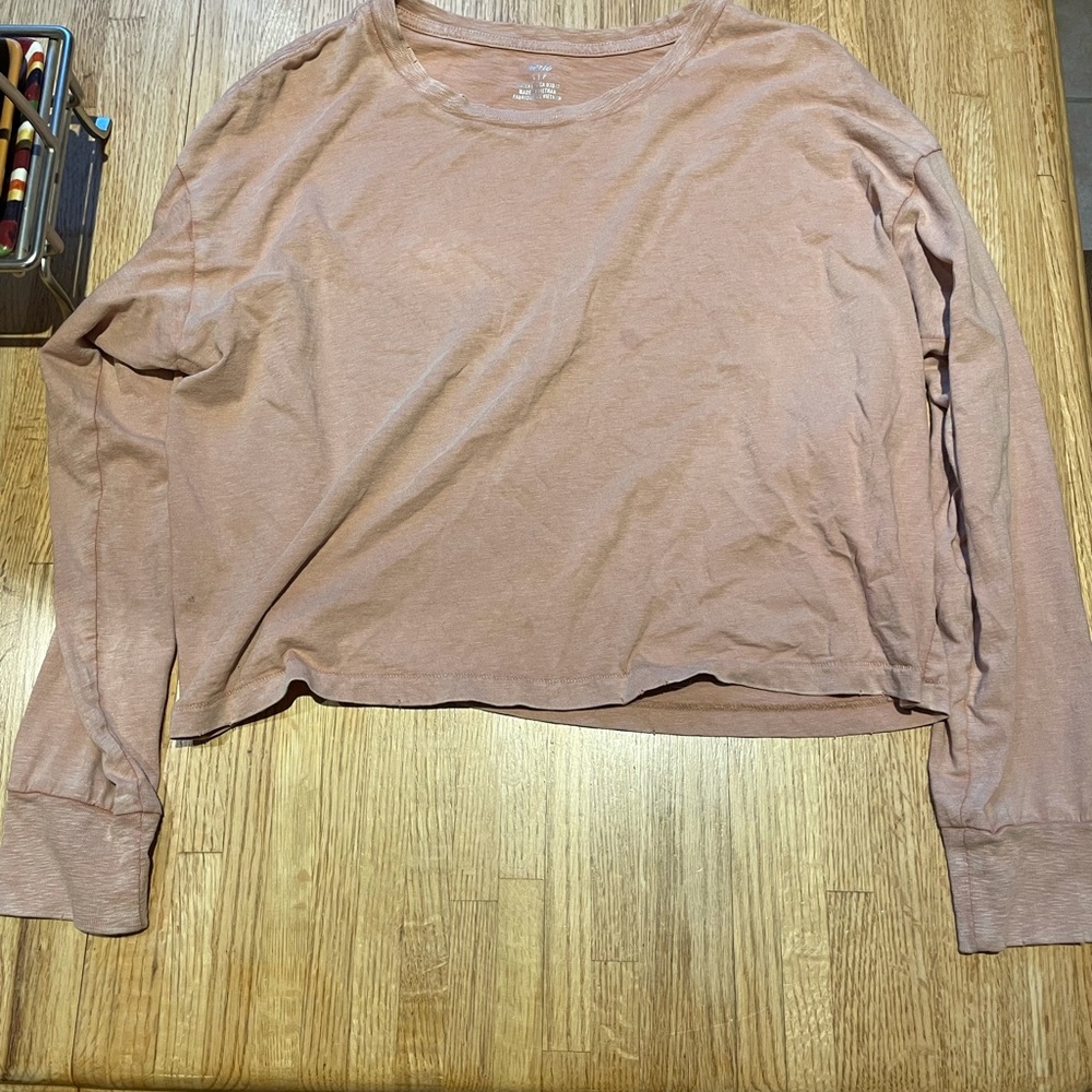 Pink long sleeve crop